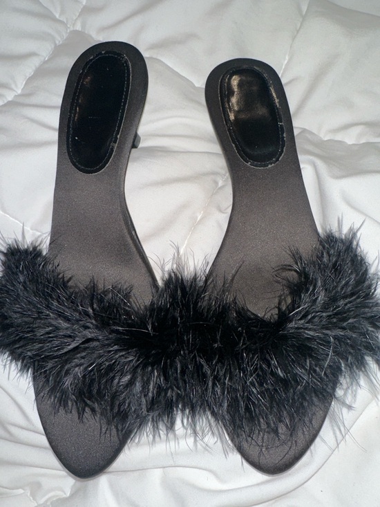 Shoes - Beautiful Black kitten Heels Great condition